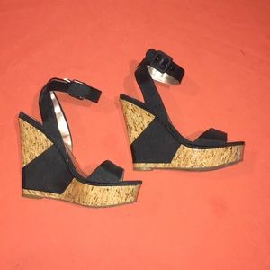 Worn once! Very good condition